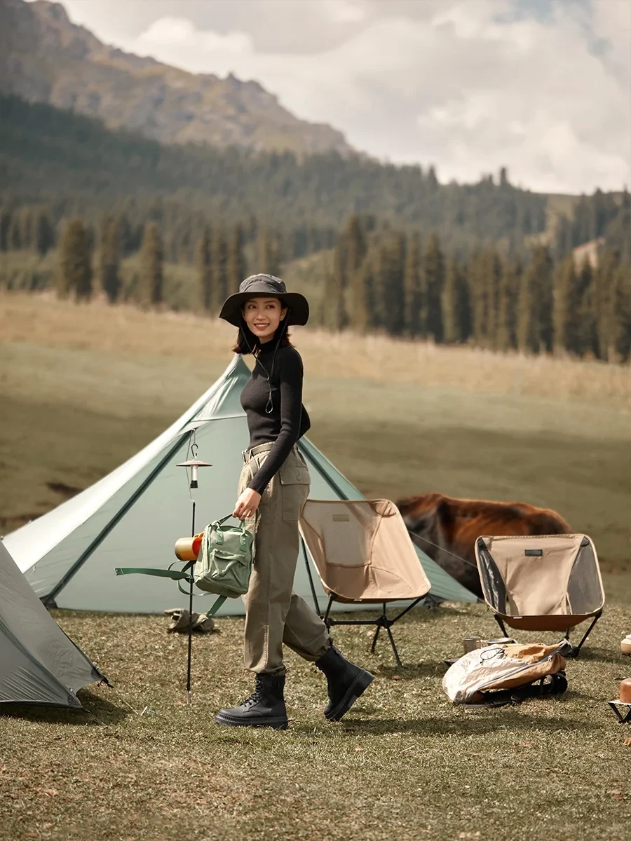 NEW OUTDOOR LIVING EXPERIENCE